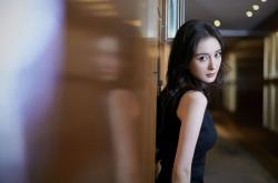 爱游戏下载-速度与激情交织的传奇，F1年度争冠焦点战中比利亚雷亚尔式一波带走厄瓜多尔黑马