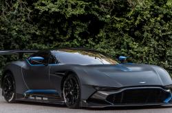 爱游戏官方入口-引擎轰鸣，篮球入网，街道赛道与硬木地板的极限竞速战报