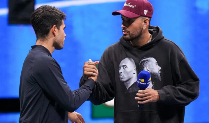 包含西班牙网球队完胜英国网球队，克耶高斯送出助攻的词条