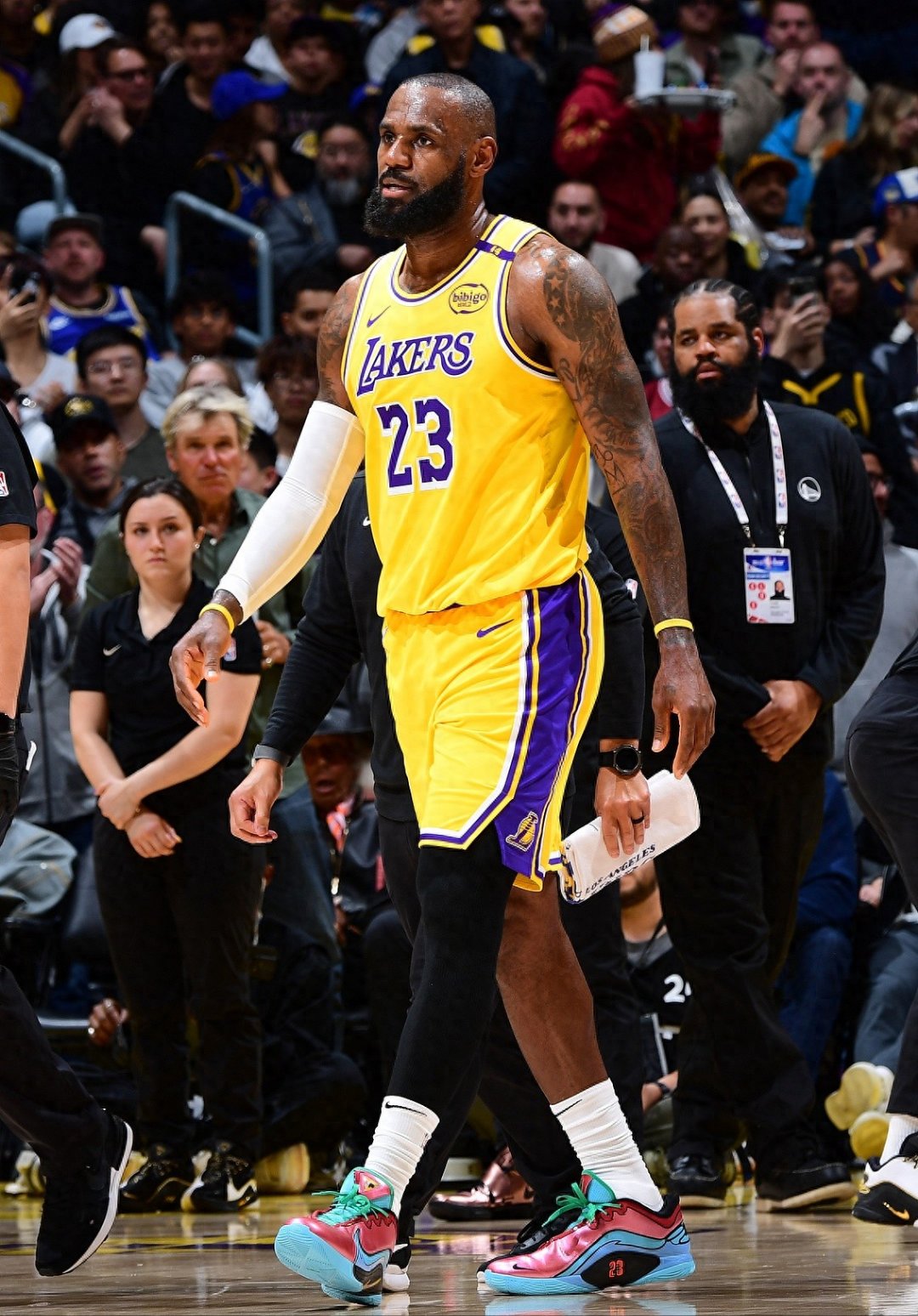 湖人挑战火箭，豪取必胜之战