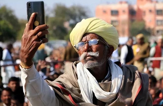 印度羽毛球队碾压韩国羽毛球队，马琳制霸全场