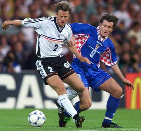 德国队翻盘印度队，黄鸭组合扛起全队